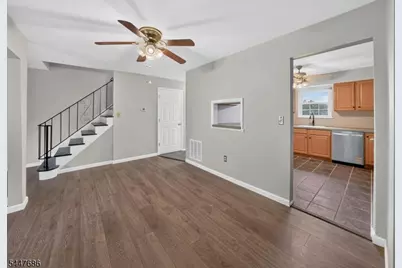 301 Windsor Ct, Hillsborough Township, NJ 08844 - Photo 4