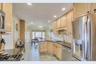 19 Annette Dr, Edison, NJ 08820 - Photo 16