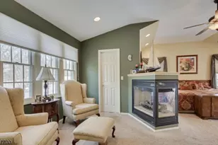 19 Annette Dr, Edison, NJ 08820 - Photo 22