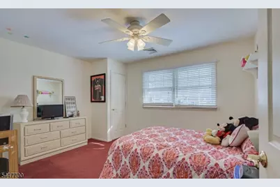 19 Annette Dr, Edison, NJ 08820 - Photo 30