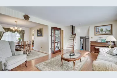 19 Annette Dr, Edison, NJ 08820 - Photo 12