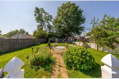 317 E Henry St, Linden, NJ 07036 - Photo 4