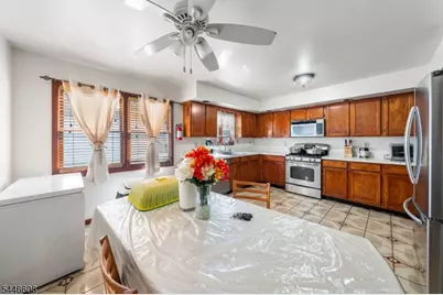 317 E Henry St, Linden, NJ 07036 - Photo 10