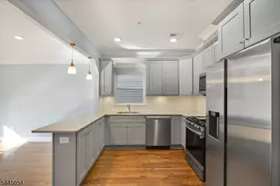 267 S 10th St, Newark, NJ 07103 - Photo 6