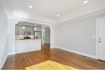267 S 10th St #1, Newark, NJ 07103 - Photo 2