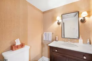 47 Encampment Dr, Bedminster Township, NJ 07921 - Photo 8