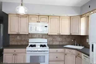 340 Fenlon Blvd, Clifton, NJ 07014 - Photo 10