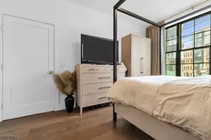 386 5th St, Jersey City, NJ 07302 - Photo 16