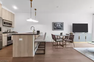 386 5th St, Jersey City, NJ 07302 - Photo 8