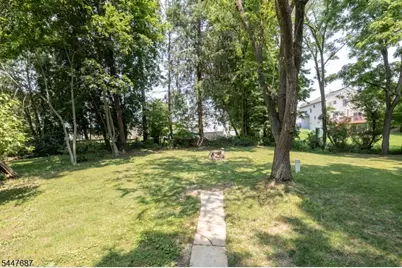 30 Henderson St, Oxford Township, NJ 07863 - Photo 8