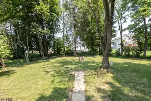 30 Henderson St, Oxford Township, NJ 07863 - Photo 8