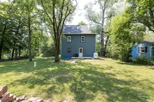 30 Henderson St, Oxford Township, NJ 07863 - Photo 6