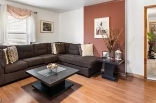 526 Jackson Ave, Elizabeth, NJ 07201 - Photo 2