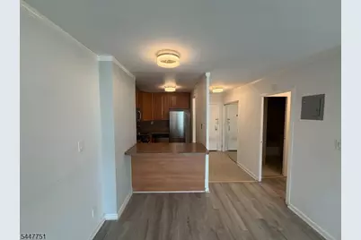 285 Aycrigg Ave #4C, Passaic, NJ 07055 - Photo 6