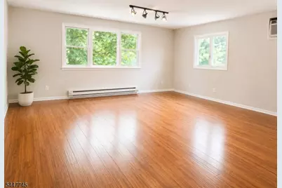 203 N Fullerton Ave #1, Montclair, NJ 07042 - Photo 4