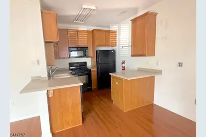 411 Deluca Rd, Belleville, NJ 07109 - Photo 8
