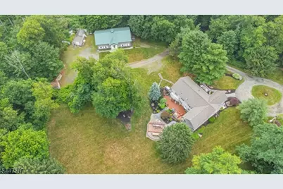1 Evergreen Dr, Chester, NJ 07930 - Photo 6