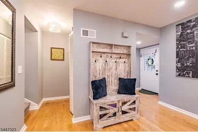 38 N Slope #38, Union Township, NJ 08809 - Photo 10