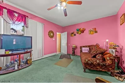 42 Scheerer Ave, Newark, NJ 07112 - Photo 4