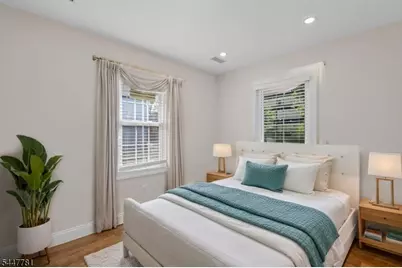 18 Walnut St #B, Summit, NJ 07901 - Photo 10