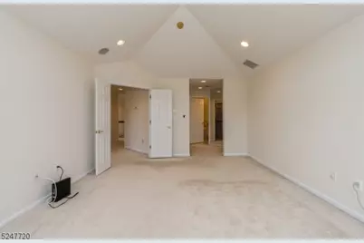 605 Binghampton Ln, Livingston, NJ 07039 - Photo 30