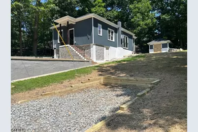 13 Maine St, Jefferson Township, NJ 07849 - Photo 12
