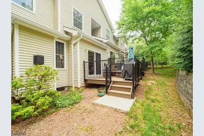 7 Old Orchard Ct, Clinton, NJ 08809 - Photo 26