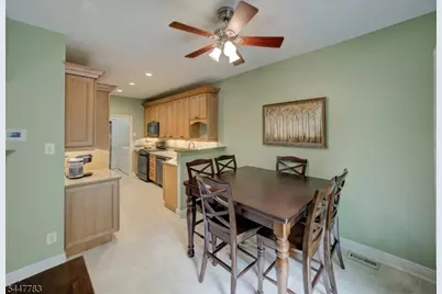7 Old Orchard Ct, Clinton, NJ 08809 - Photo 8