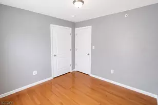 572 S 11th St, Newark, NJ 07103 - Photo 18