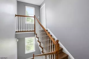 572 S 11th St, Newark, NJ 07103 - Photo 6