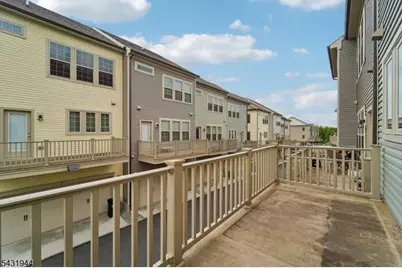 1 Haralson Ct, Livingston, NJ 07039 - Photo 30