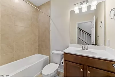 1 Haralson Ct, Livingston, NJ 07039 - Photo 28