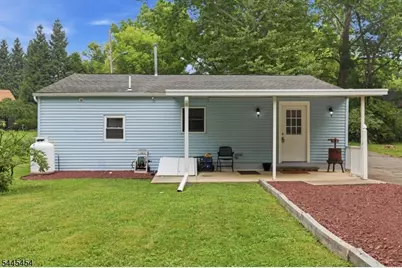 312 6th St, Belvidere, NJ 07823 - Photo 22