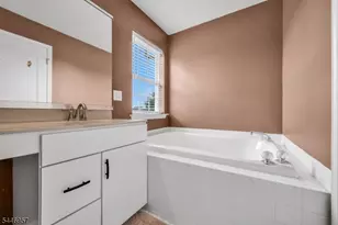 432 Hamilton Dr, Greenwich Township, NJ 08886 - Photo 14