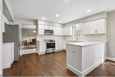 1 Witzling Ct, Raritan Township, NJ 08822 - Photo 10