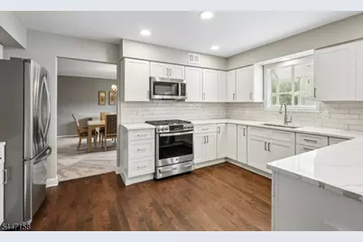 1 Witzling Ct, Raritan Township, NJ 08822 - Photo 12