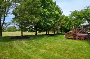 4 Muirhead Ct, Montgomery Township, NJ 08502 - Photo 36