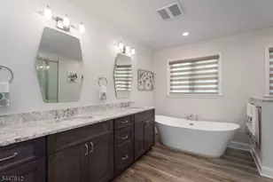 4 Muirhead Ct, Montgomery Township, NJ 08502 - Photo 24