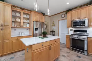 4 Muirhead Ct, Montgomery Township, NJ 08502 - Photo 10