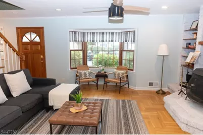13 Sunset Dr, Clark Township, NJ 07066 - Photo 2