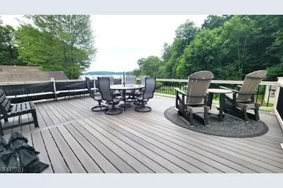 101 New Jersey Ave, Jefferson Township, NJ 07849 - Photo 30