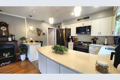 101 New Jersey Ave, Jefferson Township, NJ 07849 - Photo 14