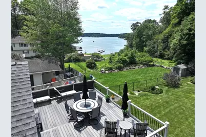 101 New Jersey Ave, Jefferson Township, NJ 07849 - Photo 2