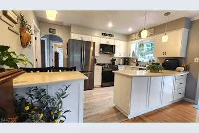101 New Jersey Ave, Jefferson Township, NJ 07849 - Photo 16