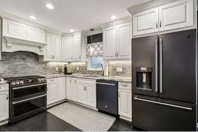 26 Westland Rd, Verona, NJ 07044 - Photo 12