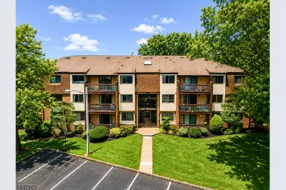 201 Edison Glen Ter, Edison Twp., NJ 08837 - Photo 1