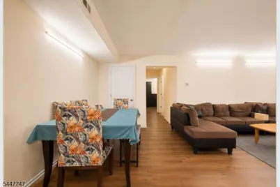 201 Edison Glen Ter, Edison, NJ 08837 - Photo 10