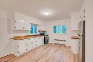 50 Forest Ave, Franklin Township, NJ 08540 - Photo 6
