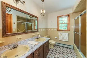 21 Bates Dr, Fairfield, NJ 07004 - Photo 26