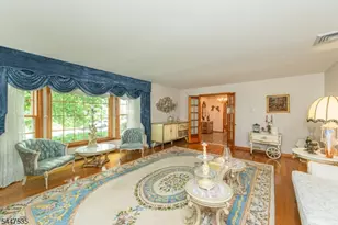 21 Bates Dr, Fairfield, NJ 07004 - Photo 4
